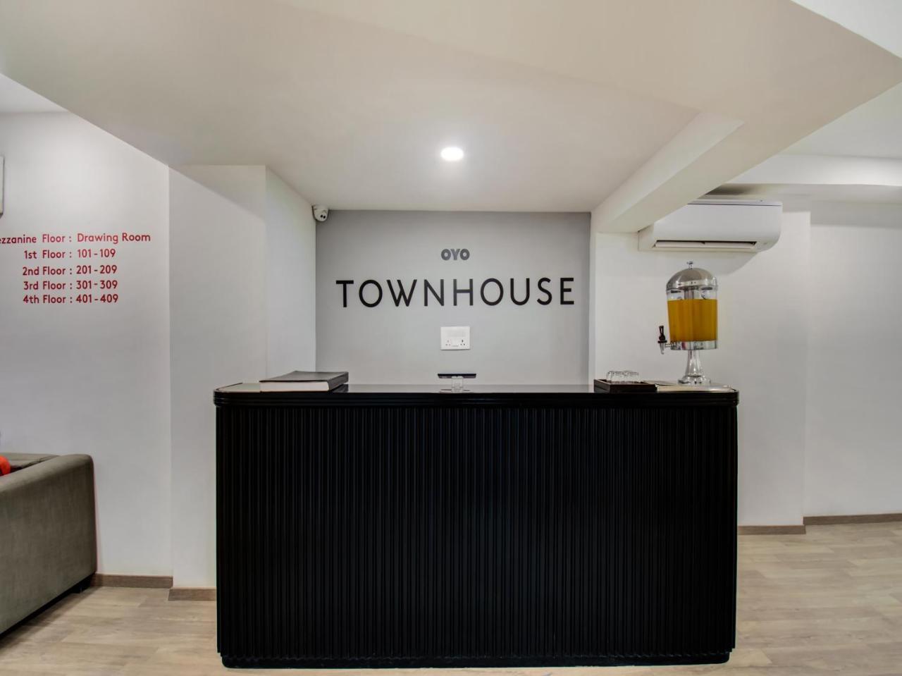 Oyo Townhouse 66 Nagpur Station Ca Road Hotel Ngoại thất bức ảnh