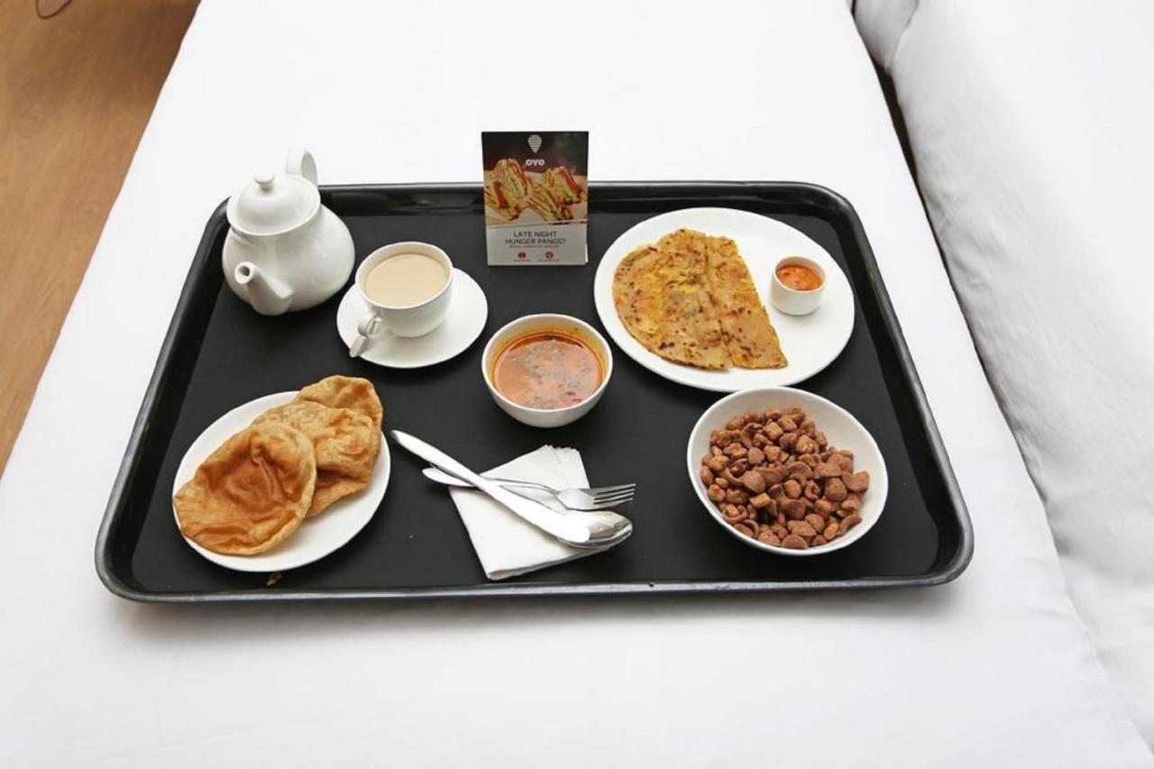 Oyo Townhouse 66 Nagpur Station Ca Road Hotel Ngoại thất bức ảnh
